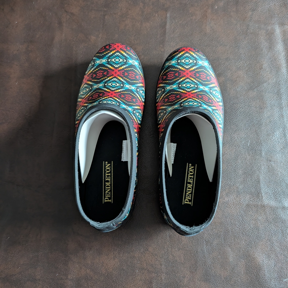 NIB - Pendleton Women's Multicolor Slip-On Clogs